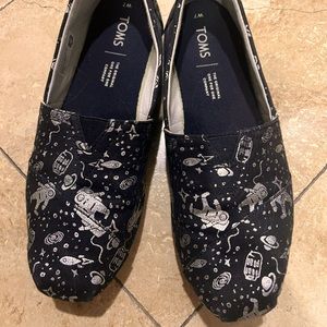Toms Classics Black Silver Foil Space astronaut print shoes flats sz 7
